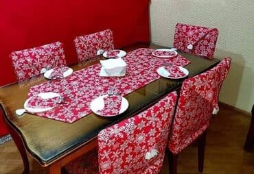 novogodišnji nadstolnjaci: 🎅🤶NOVOGODISNJI SET 🎅🤶 Set za 4 osobe Cena je 3100 dinara Set za 6 — 5