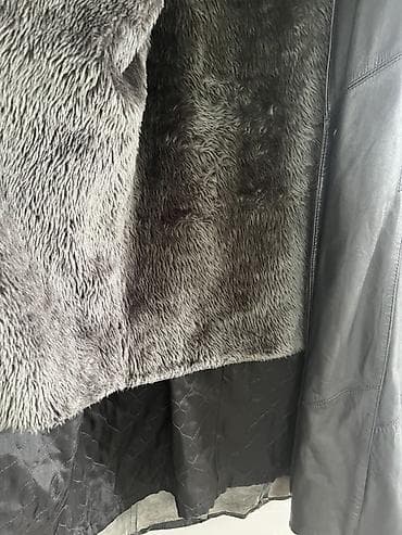 Lične stvari: Dugačka ženska kožna jakna/kaput sa kapuljačom i krznenim obodom — 6