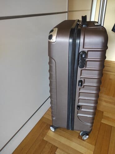 srebrna ogrlica sa krsticem: Large suitcase, color - Silver — 2