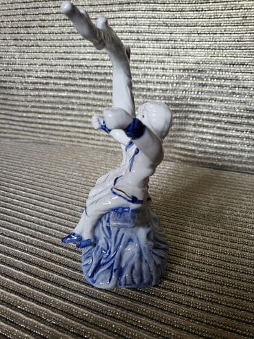 porcelanska figura: Figura, bоја - Šareno, Novo — 9