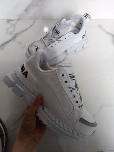 nike air force 1 44: 40 - 44
4900 — 1