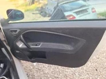 cerade za auto: ALFA ROMEO MITO TAPACIRI VRATA | Cena je za komplet 4 tapacira dobro — 2