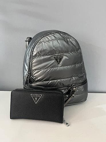 uomo koferi, torbe, torbicerancevi armi program: Torbe i rancevi 3500din
Novcanici 2300din 
acc — 10