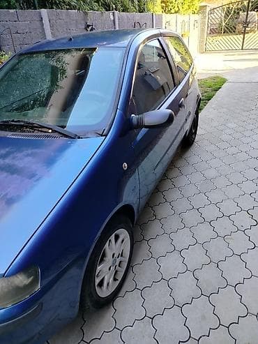 zastita za sedista od dece: Punto sporting,6 brzina,reg do 11.26, 2001 god.,lak se ljušti,ima — 4