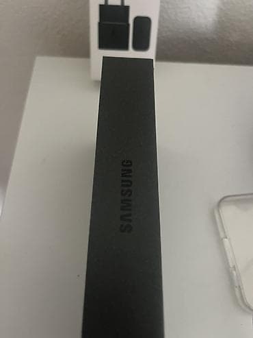 led lampa za nokte: Samsung Galaxy S25 – originalno pakovanje - Model: Galaxy S25 (oznaka — 3