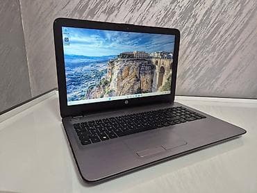 HP: HP laptop – elegantan sivi dizajn sa numeričkom tastaturom - Ekran — 1