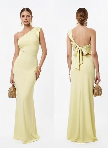 Nareznice: 🔥Elegantna duga haljina na jedno rame
✅2900 din — 2