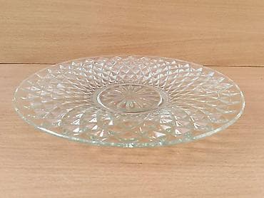 Kristalna velika činija masivna činija, debeli liveni kristal. Velika