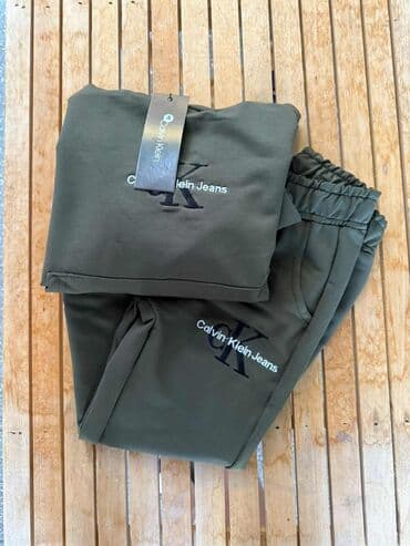 nike tech fleece trenerke komplet: Muška ili ženska trenerka, dostupna u maslinastozelenoj boji, pogodna — 2
