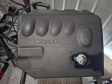 rucice za motor: POKLOPAC MOTORA 2.0D ZA VOLVO V50 OD 2004. DO 2010. GOD. | Poklopac — 1