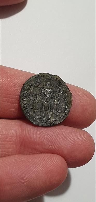 Očuvanost: VF ★ Vetranio with Labarums 350 AD RARE - Solidno stanje