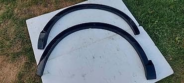 parking barijere cena: LAJSNA RUB BLATOBRANA ZA AUDI Q3 ZA 2013. GOD. | Po komadu 40e — 1