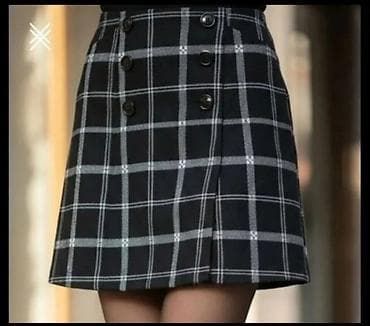 Tamno siva karirana mini suknja A-kroja sa dezenom tankih svetlosivih