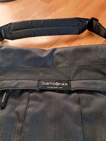 pec za grejanje: Samsonite torba za lap top komotna sa pregradama, crna kao nova. Malo — 2