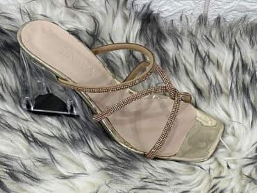 nike papuce benassi: 2200din
.
36-40 — 7