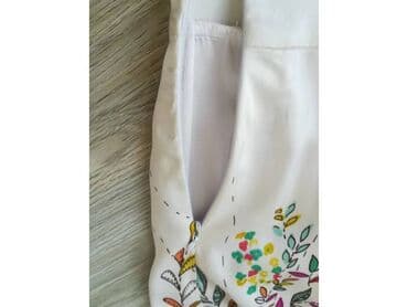 Women's Clothing: Elegantna bela haljina od satena sa cvetnom bordurom. Šivena, odgovara — 3