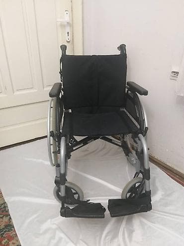 Glucometers: Nemacka invalidska kolica, noviji tip sa duplim kocnicama, marke — 2