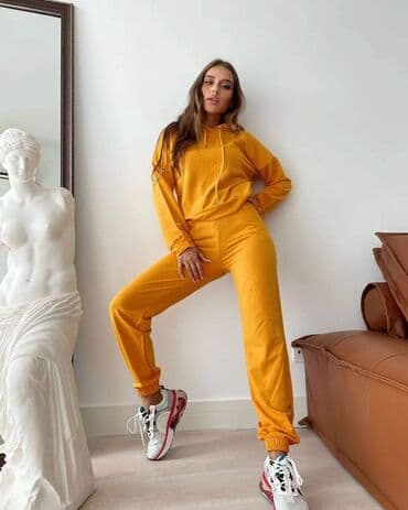 balenciaga trenerke: S m l xl 2500 — 9