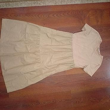 Bež haljina sa kratkim rukavima - Model: ležerna midi haljina A-kroja