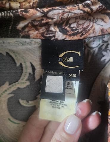 sitna: Roberto Cavalli just cavalli bluza. odlicno stoji. Velicina xs — 2