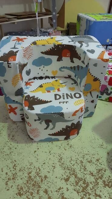 lidl sto i stolice za decu: LAZY BAG pogadan i za decu koja su sklona alergijama. Materijal — 8