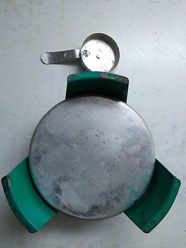 kamperski nozevi: Turistički primus precnik 14 cm.otvor 3,5 cm.Primus prodajem onakav — 4