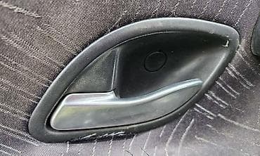 renault clio 1.5 dci 2002: BRAVA VRATA KVAKA RUCICA ZA RENAULT LAGUNA ZA 2003. GOD — 1