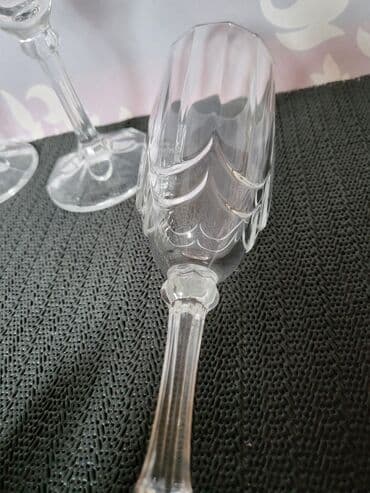 swarovski case za vino cena: Case nove za vino Luminarc Francuska 80te. Cese,sve na njima odsjaj — 16