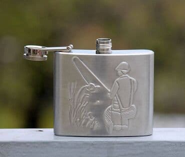 Books, Audio & Video formats: Mala ribolovačka pljoska Mala ribolovačka pljoska. Na frotalnom — 1