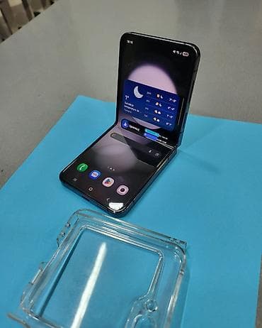 iphone 15 flip: Samsung Galaxy Z Flip5 (SM-F731B) – preklopni pametni telefon Ključne — 7