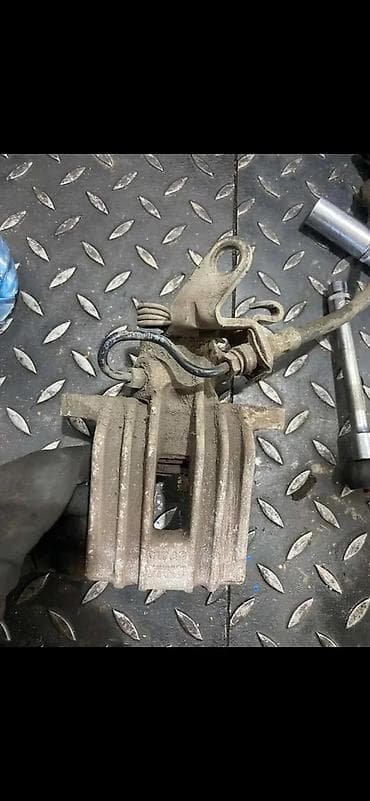 spaneri za vezivanje auta: AUDI A3 8P 2005 2011 KOCIONA KLJESTA ZADNJA KANDZA SAPA | Audi vw — 2
