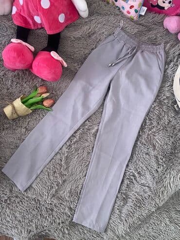 ženski kompleti sa pantalonama: Aok cena sve vel pantalone 1000 majica 500 moze i komplet — 3