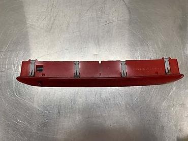 kljuc za golf 4: TRECE STOP SVETLO ZA VOLKSWAGEN GOLF 7 - 5K0945087B | Trece stop — 3