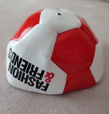 liu jo farmerke: Fudbalska lopta F&F

Polivinil hlorid 

Potpuno nova — 4