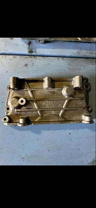 merac ulja audi a4 b8: POKLOPAC GLAVE MOTORA AUDI A6 A7 A8 Q5 AG | audi vagen delovi — 1