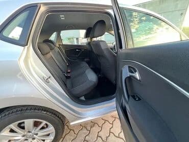 amortizeri za apn 4: Automobil Volkswagen Polo, pogodan za gradsku vožnju i kraća — 1