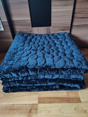 flekeri za trosed dvosed i fotelju: TEGET BOJA Cena kompleta 3390 din Dostava 299 din PRODAJU SE SAMO U — 2
