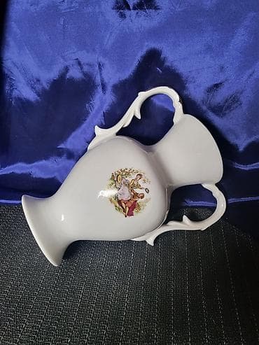 mojca trosed cena: Vaza 70te Zajecar porcelan. Vaza porcelanska perfektna,pozlata — 9