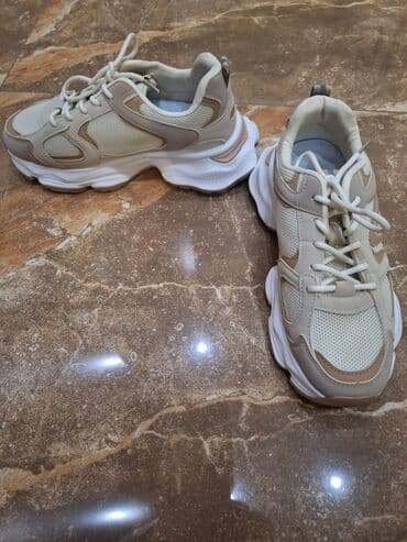 zara jakne zenske sa krznom: Patike, Reserved, veličina - 40 — 5