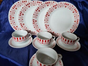 porcelanske solje za caj: Porcelanski nov set,servis za 4 osebe. Servis fabricki za 4 — 4