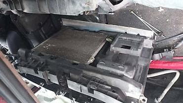 auto sirene 12v: NOSAČ HLADNJAKA ZA CITROEN C3, C3 PLURIEL | Originalni polovni — 2