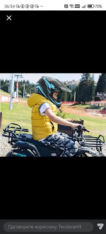 Kaciga za motocross/enduro – model sa vizir-štitnikom, crno‑plava -