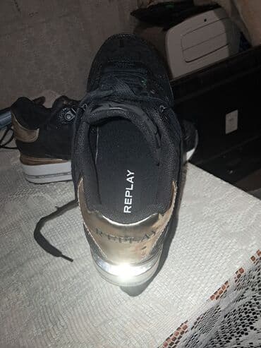 Women's Sneakers and athletic shoes: 41
