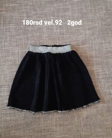 duge svecane suknje: Dečja suknjica, crna plisirana sa sjajnim detaljima. - Elastičan — 1