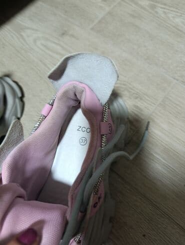 turske patike: 37 — 4