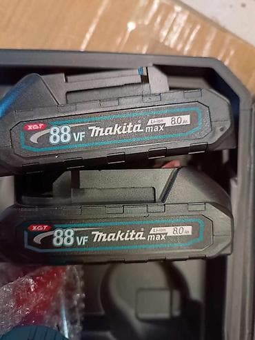 balerina za seno: Makita aku set testera i makaze 88v dve baterije Makita testera — 3