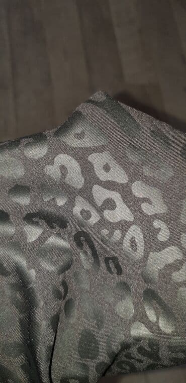 bershka helanke: M, Likra, bоја - Crna — 9