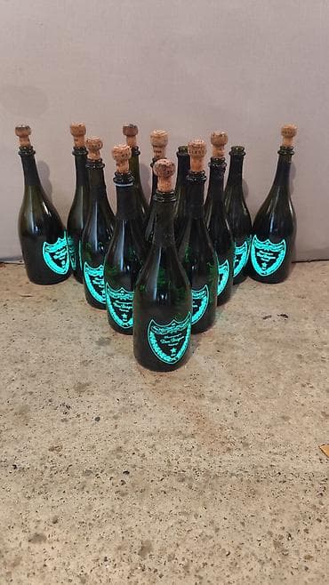 Prazne flase Dom Peringnon od 0.7l Prodajem Prazne flase Dom