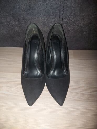 make up: Pumps, 38 — 5