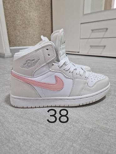 ranac just do it: Nike Air Jordan 1 Mid – ženske patike - Veličina: 38 (oznaka na — 1